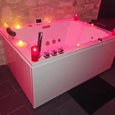 La Cachette Secrete - à En Normandie Avec Balnéo Et Sauna Privatif Villa *