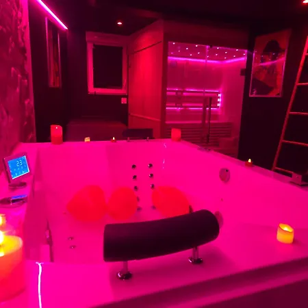 Villa La Cachette Secrete - à En Normandie Avec Balnéo Et Sauna Privatif Caen