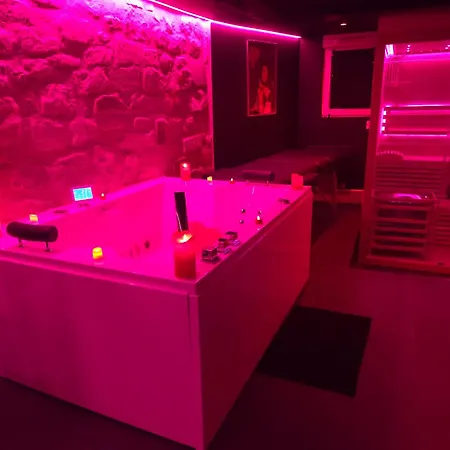 La Cachette Secrete - à En Normandie Avec Balnéo Et Sauna Privatif Caen