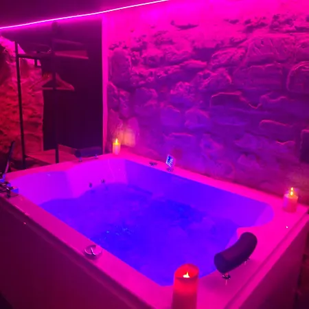 Villa La Cachette Secrete - Maison Romantique Avec Balneo Et Sauna Privatif A En Normandie *
