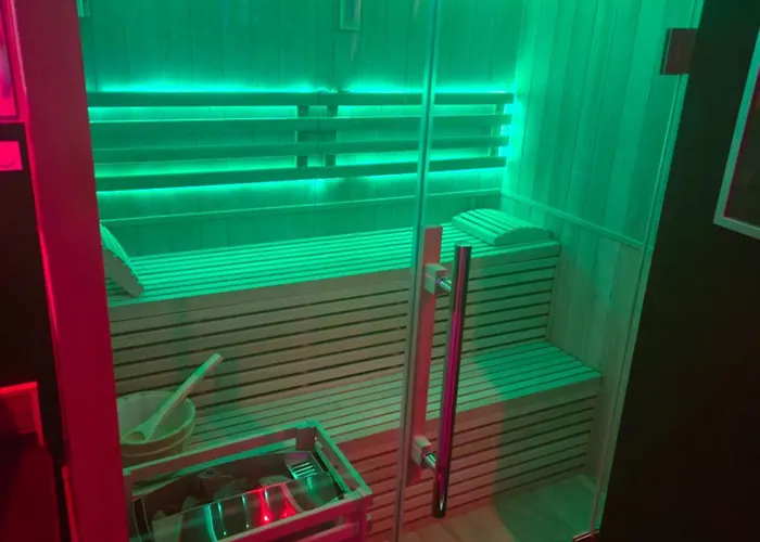 La Cachette Secrete - Maison Romantique Avec Balneo Et Sauna Privatif A En Normandie